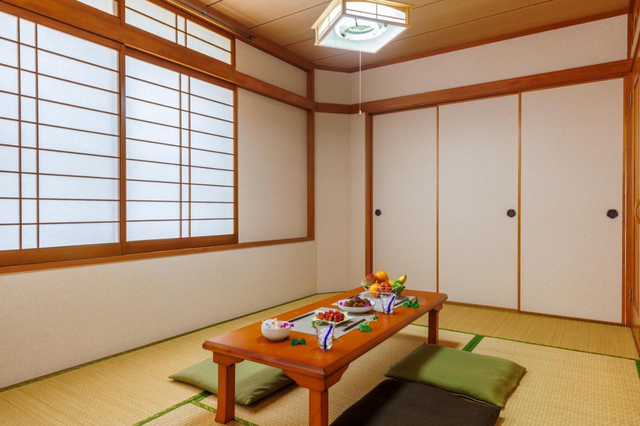 Naha Gajumaru Apartment Hotel 301 Buitenkant foto