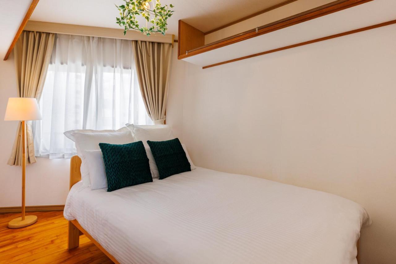 Naha Gajumaru Apartment Hotel 301 Buitenkant foto