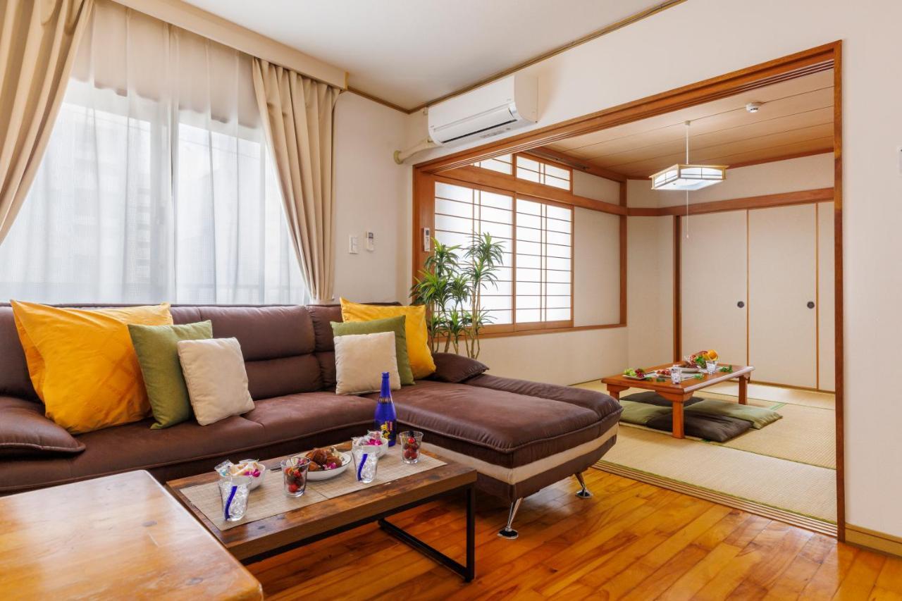 Naha Gajumaru Apartment Hotel 301 Buitenkant foto