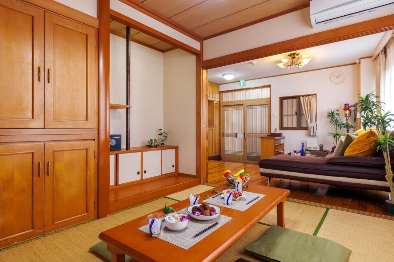 Naha Gajumaru Apartment Hotel 301 Buitenkant foto