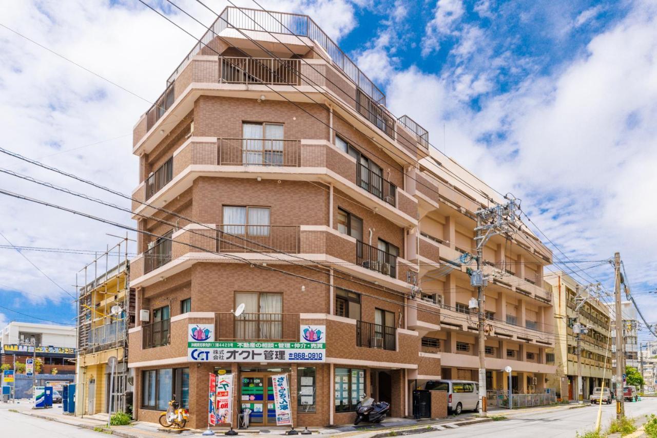 Naha Gajumaru Apartment Hotel 301 Buitenkant foto